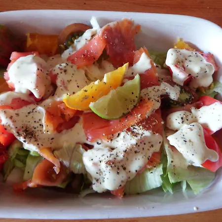 Les Cerisiere Nocleg ze śniadaniem 4*